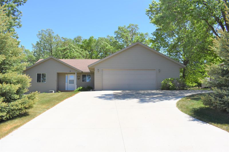 223 Darling Pl, Alexandria, MN 56308