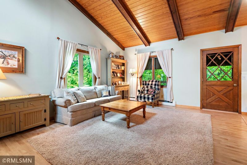 10846 30th St NW, Annandale, MN 55302