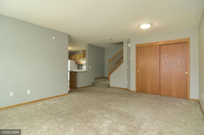 4410 Naper Bay #108, Eagan, MN 55122