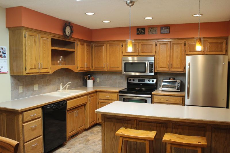 11644 Xylon Ave N, Champlin, MN 55316