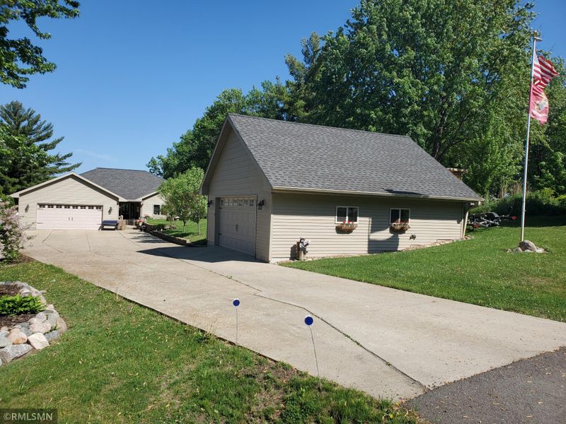 57916 226th St, Litchfield, MN 55355