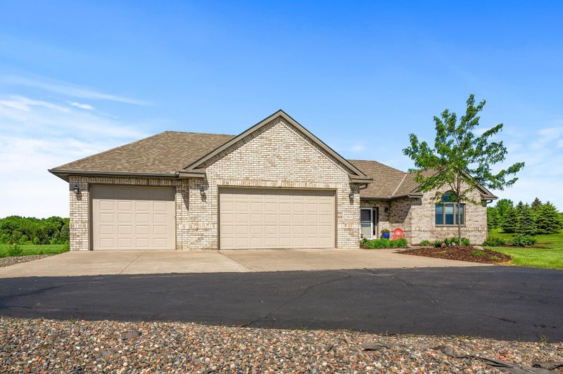 23870 Itasca Ave, Forest Lake, MN 55025