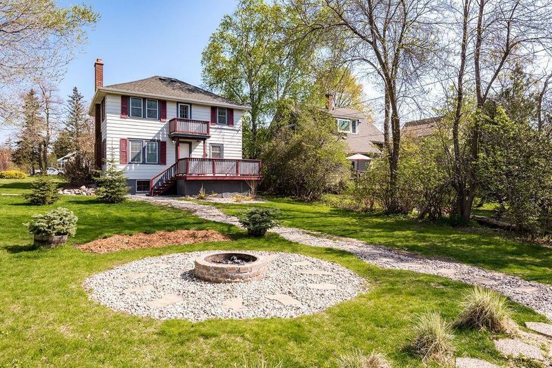 4102 E Superior St, Duluth, MN 55804