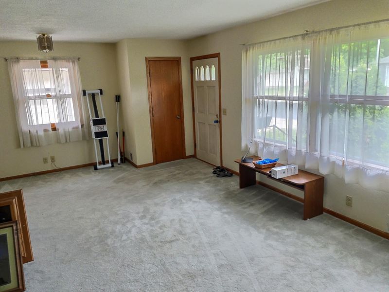 5949 Abbott Ave N, Brooklyn Center, MN 55429