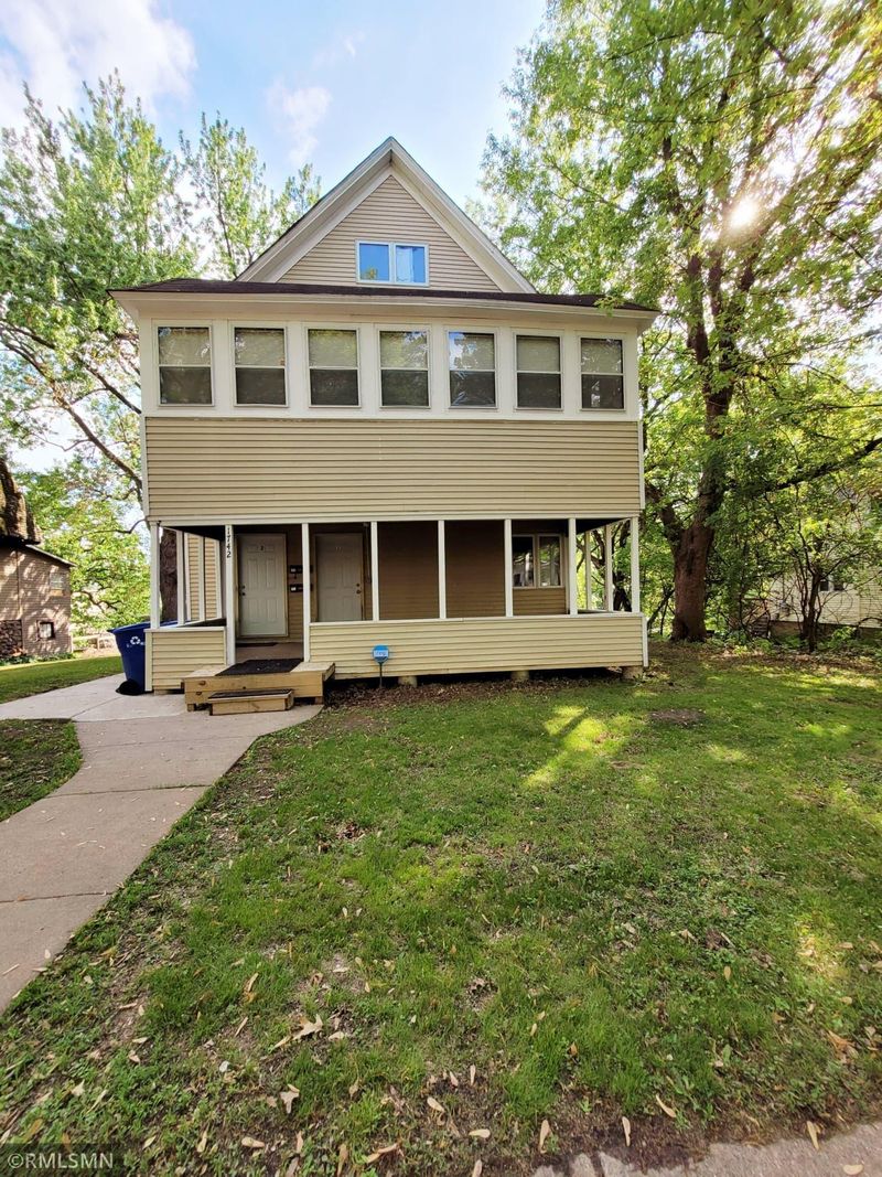 1742 Ames Pl, Saint Paul, MN 55106