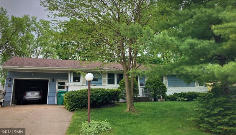 8017 33rd Ave N, Crystal, MN 55427