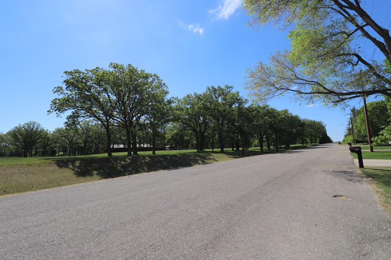 437 6th St SE, Long Prairie, MN 56347
