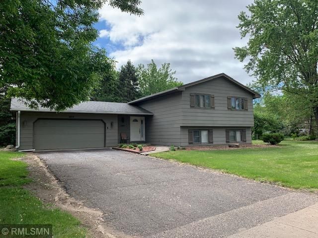 3426 12th Ave, Anoka, MN 55303