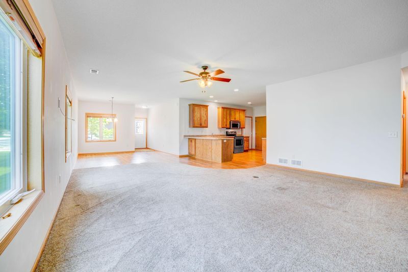 205 Morning Dr, Mayer, MN 55360