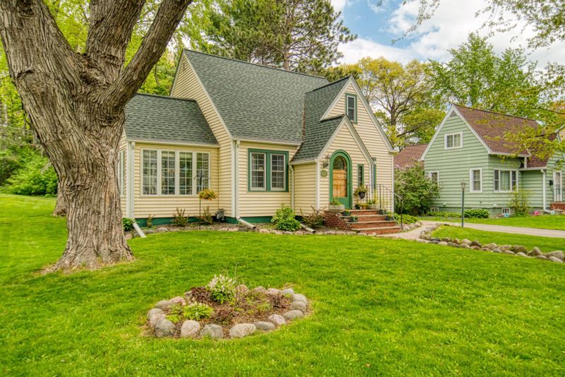135 Arch St, Amery, WI 54001