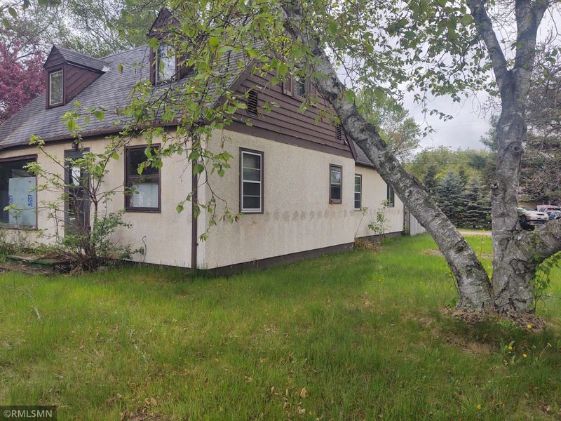 921 Mill Ave, Brainerd, MN 56401