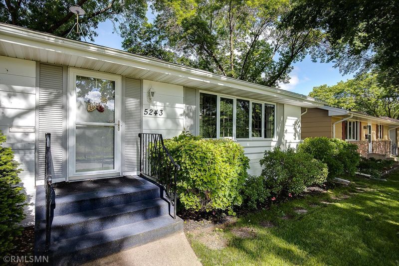 5243 Upton Ave N, Minneapolis, MN 55430