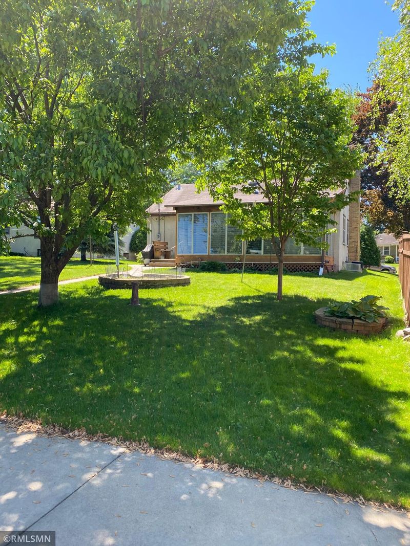 1712 E 57th St, Minneapolis, MN 55417