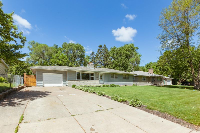 4033 Idaho Ave N, Crystal, MN 55427
