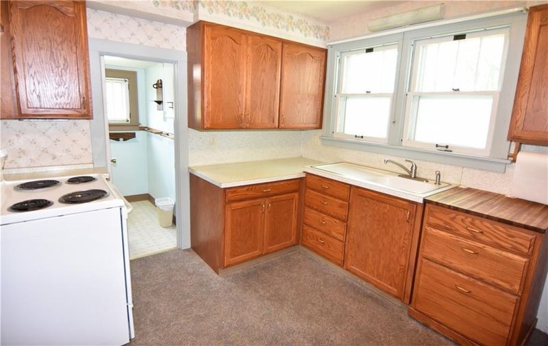207 W Main St, Cameron, WI 54822