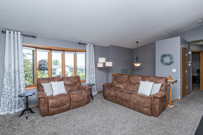 4856 Salley Ln NW, Rochester, MN 55901