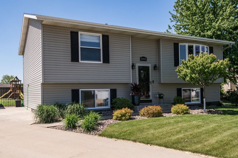 4856 Salley Ln NW, Rochester, MN 55901
