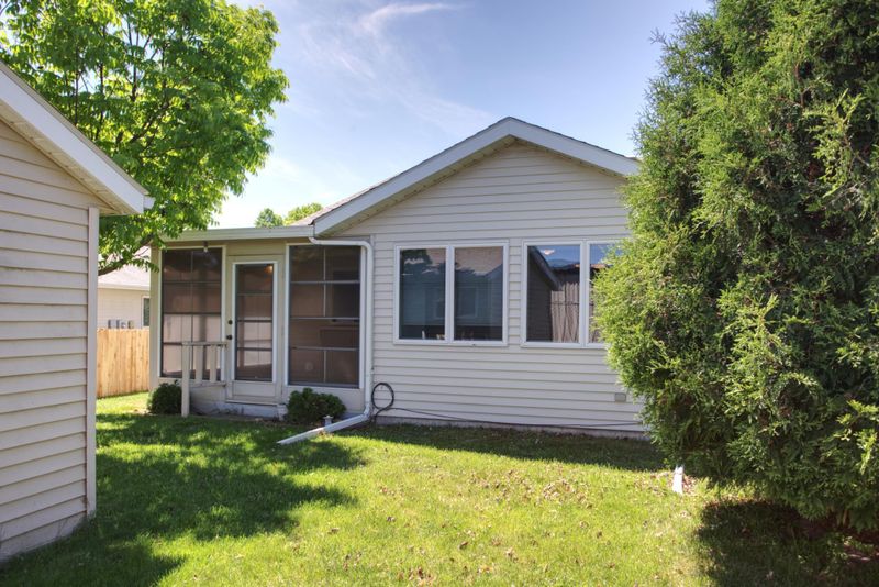 404 Portland Dr SW, Willmar, MN 56201