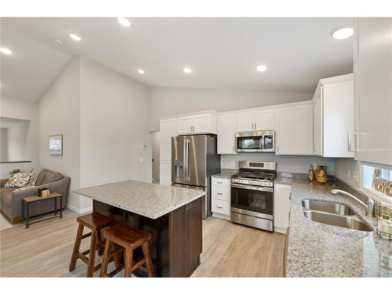 7830 Monroe St NE, Spring Lake Park, MN 55432