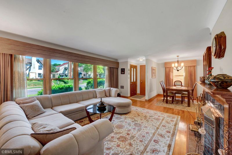 1732 Eleanor Ave, Saint Paul, MN 55116