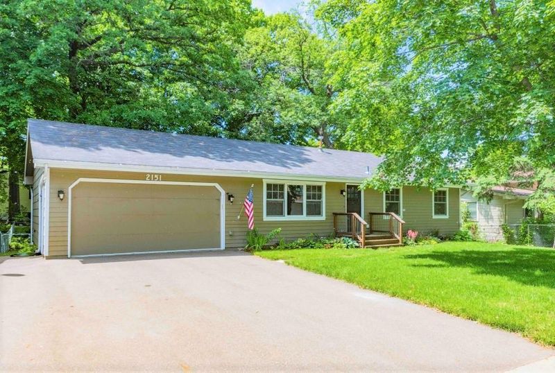 2151 Cedar Ln, Mound, MN 55364