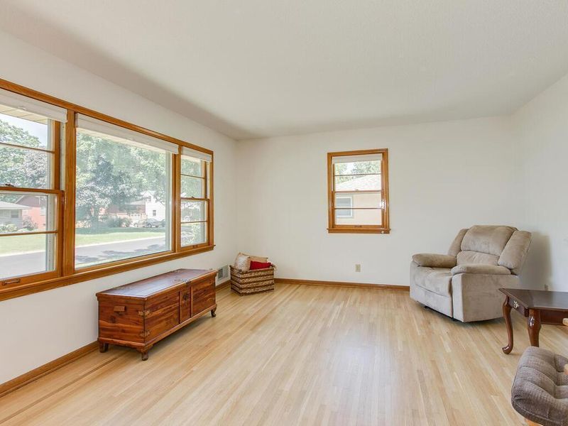 5013 Madison St NE, Columbia Heights, MN 55421