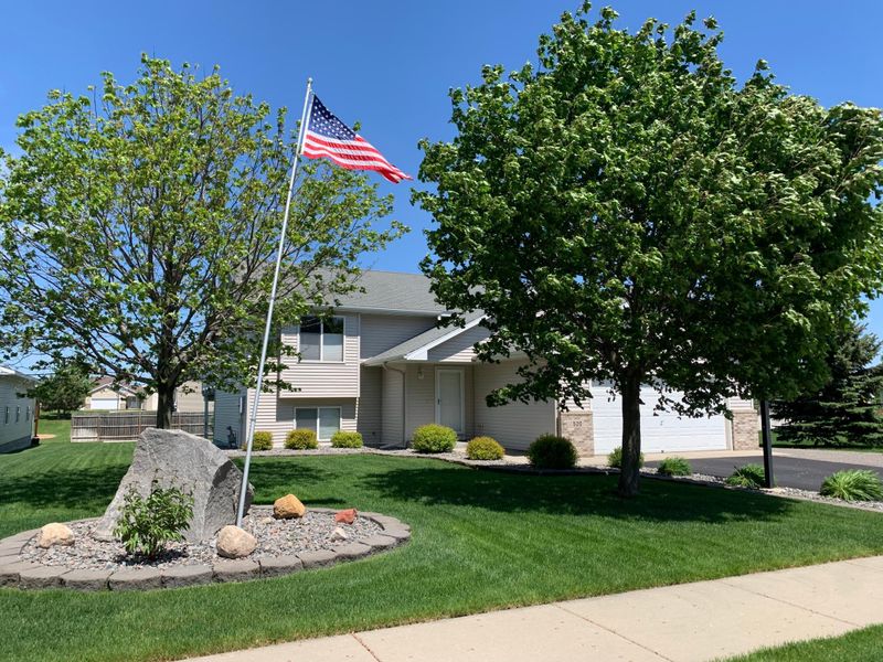 520 10th St, Clearwater, MN 55320