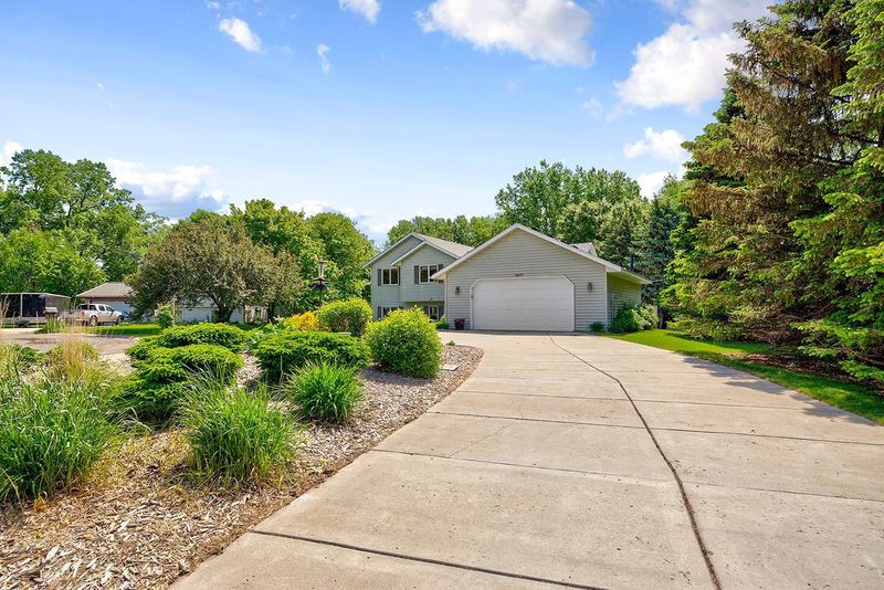 4670 Barbato Ct, Inver Grove Heights, MN 55077