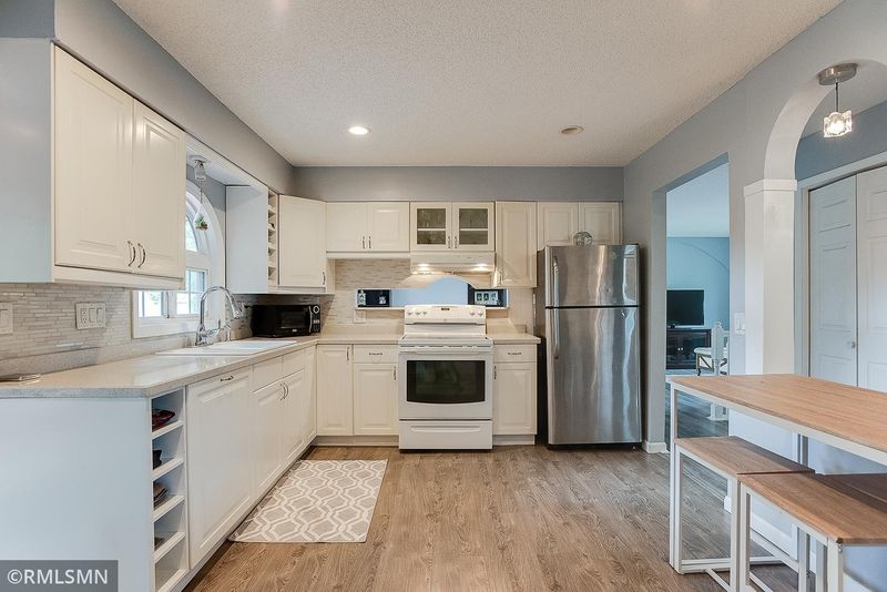 6817 Bryant Ave N, Brooklyn Center, MN 55430