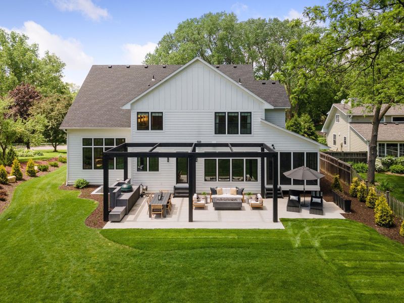 5901 Olinger Rd, Edina, MN 55436
