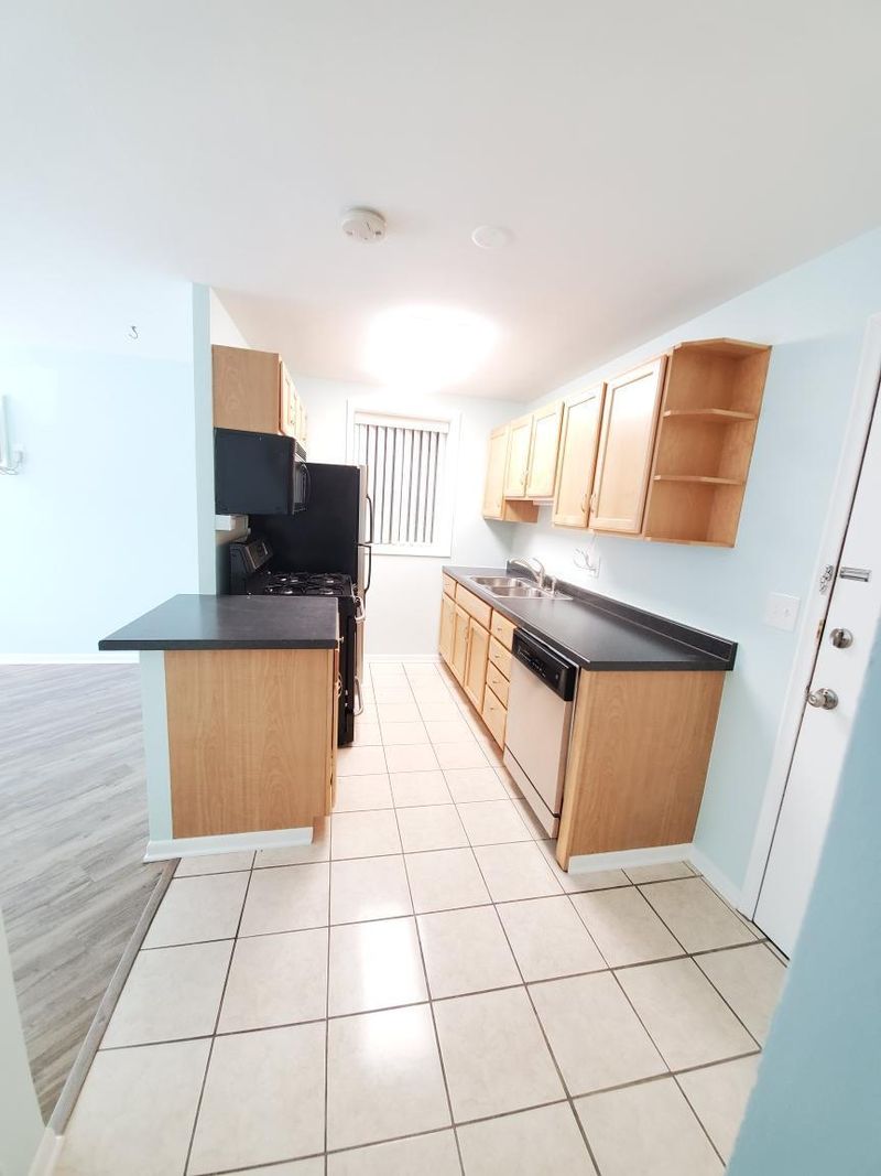 2112 Garfield Ave #1, Minneapolis, MN 55405