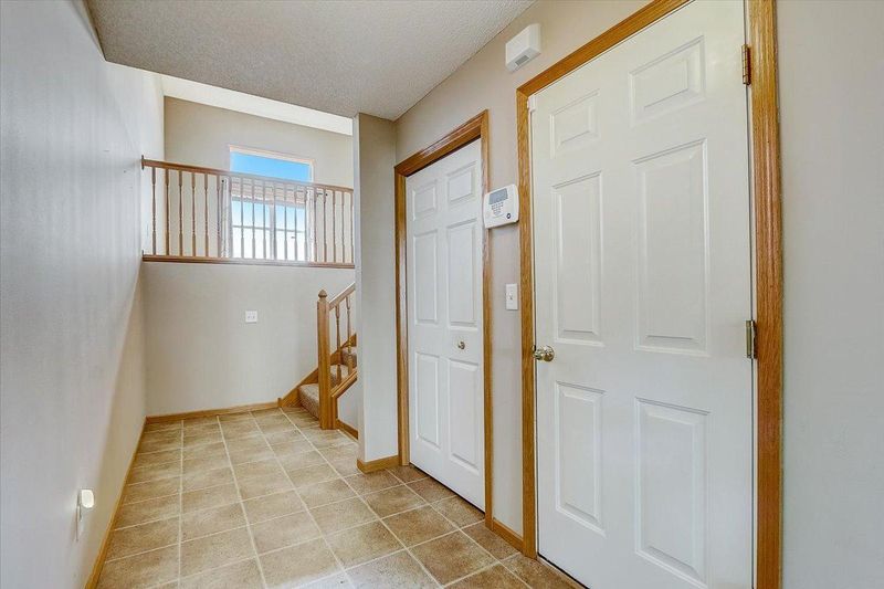 1753 Philipp Dr, Shakopee, MN 55379