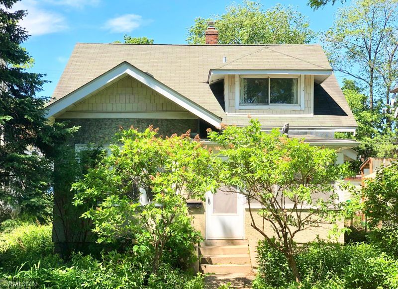 2812 16th Ave S, Minneapolis, MN 55407