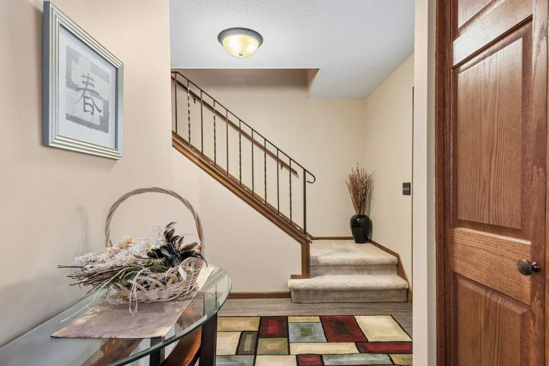10401 Utah Rd, Bloomington, MN 55438