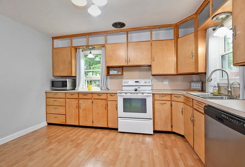 315 S Elm Ave, Owatonna, MN 55060