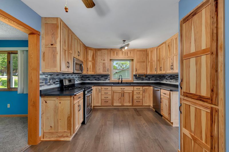 306 2nd Ave NE, Sartell, MN 56377