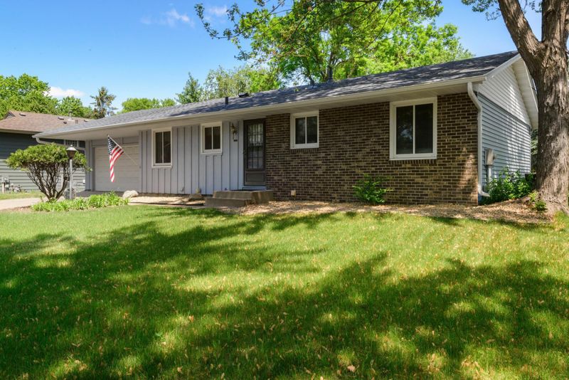 10377 Partridge St NW, Coon Rapids, MN 55433