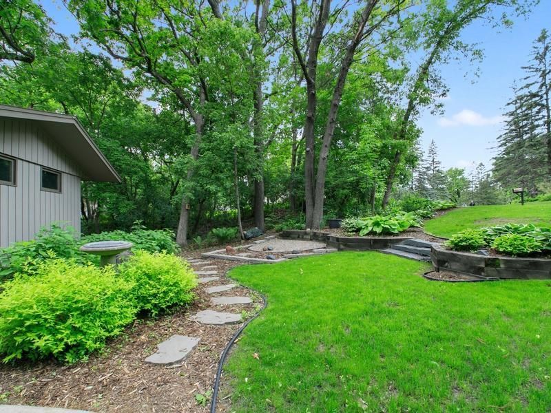 4500 Burr Oak Ln, Minnetonka, MN 55343