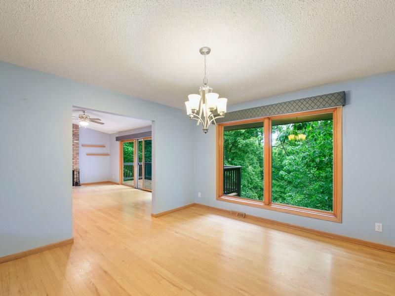 4500 Burr Oak Ln, Minnetonka, MN 55343