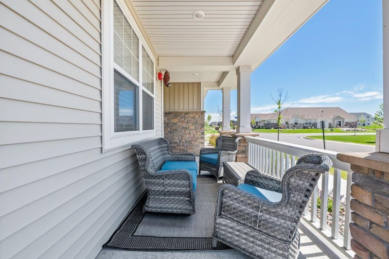 19604 Meadow Trl, Maple Grove, MN 55311