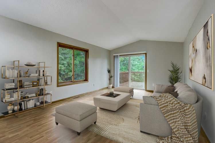 18508 English Ave, Farmington, MN 55024