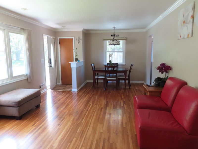 6345 Quail Ave N, Brooklyn Center, MN 55429