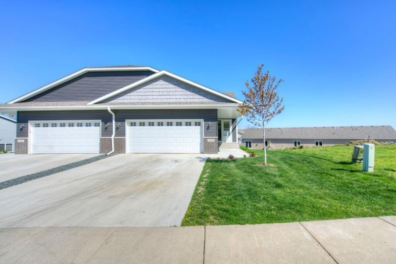 333 2nd St NW, Mayer, MN 55360