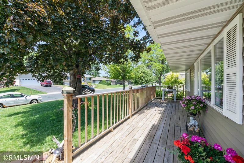 708 23rd Ave N, South Saint Paul, MN 55075