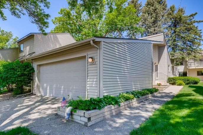 1545 W Bavarian Ct, Fridley, MN 55432