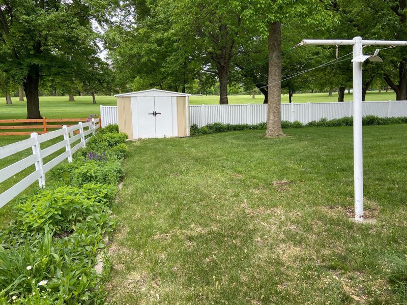 1117 Elmwood Ave, Worthington, MN 56187
