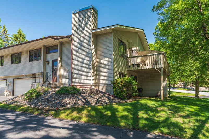 7641 Borman Way E, Inver Grove Heights, MN 55076
