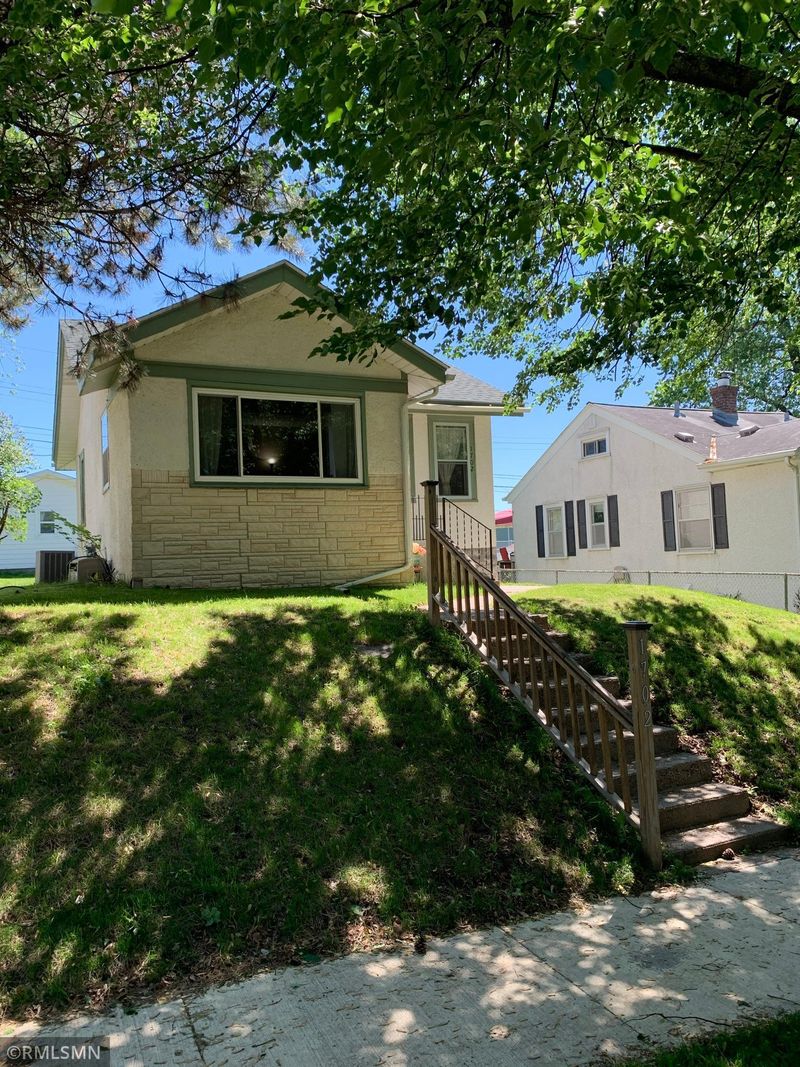 1702 Margaret St, Saint Paul, MN 55106