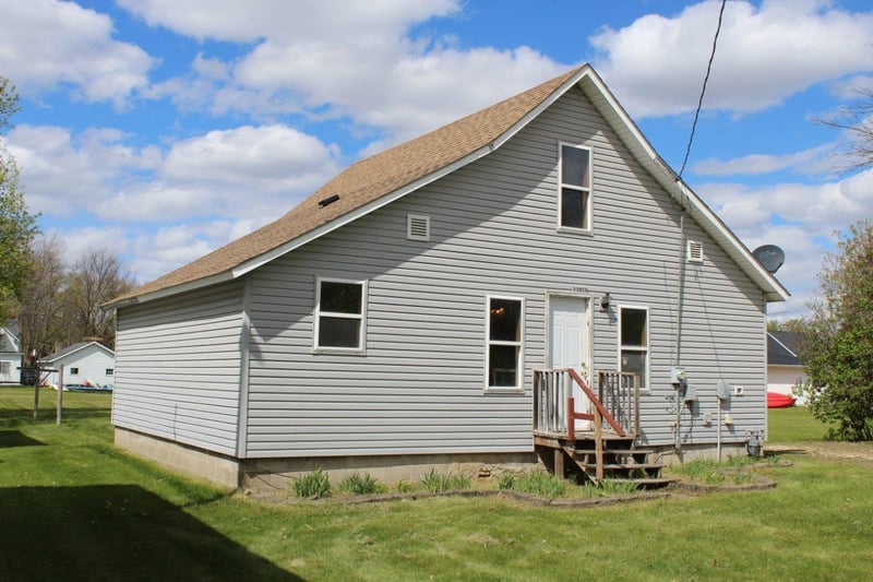 23858 Howard St, Independence, WI 54747