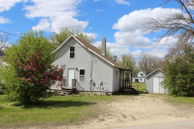 23858 Howard St, Independence, WI 54747